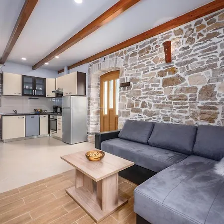 Amazing In Medancici With Wifi Holiday home *