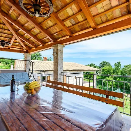 Holiday home Amazing In Medancici With Wifi *